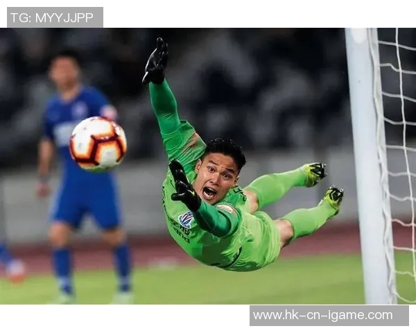 龙桂达足球队奋勇争先展现团队精神与拼搏精神的精彩瞬间